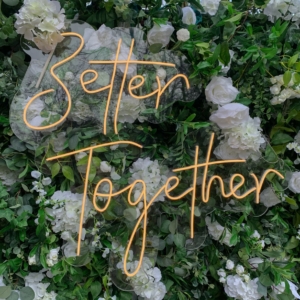 neon-sign-better-together-mieten-hochzeit-frankfurt-dekoverleih-globaldesire