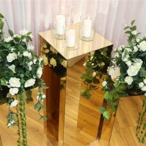 praesentationssaeule-grau-quadratisch-candybar-dessert-staender-event-hochzeit-mieten-verleih-globaldesire